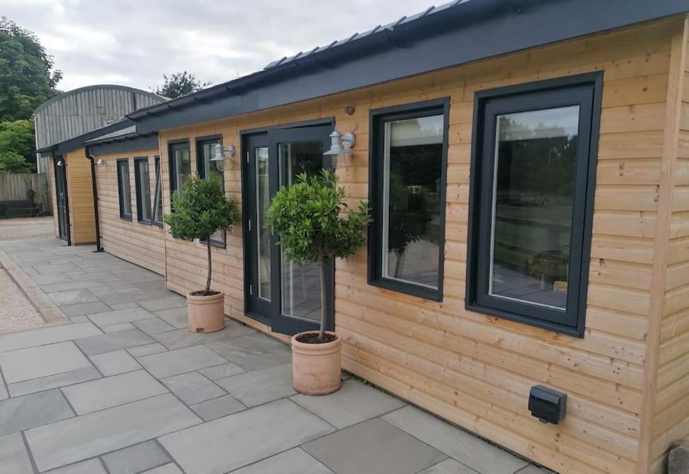 The Lodge High Legh Exterior photo